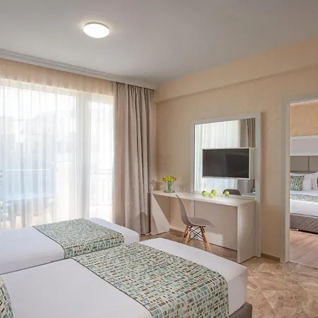 Marina Sands Beach Szálloda Obzor